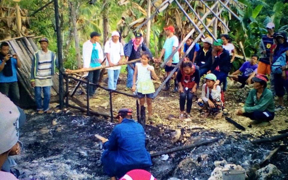 Soldiers burn down house, kidnap four children in Negros –Report