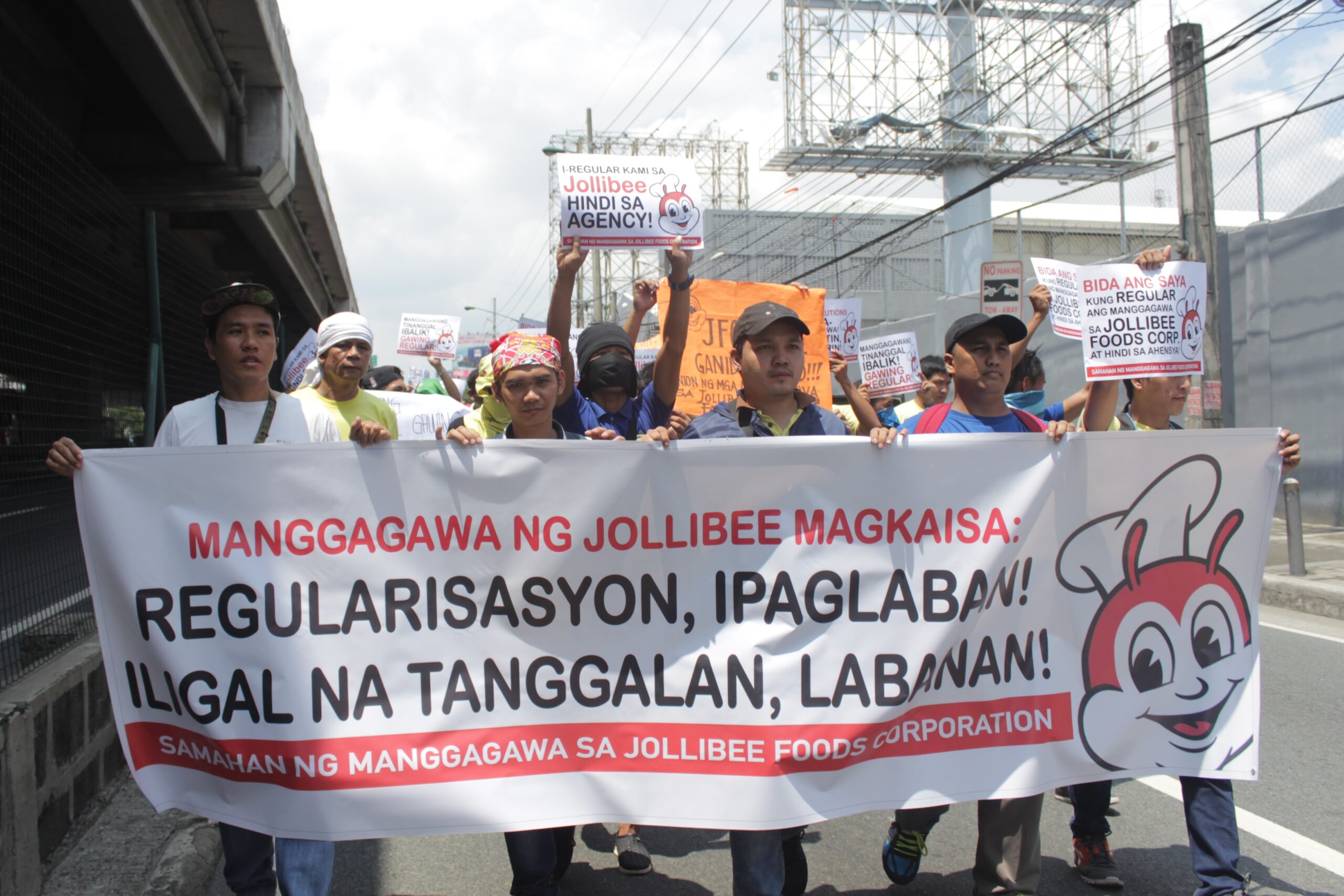 Manggagawa ng Jollibee, pinagkaitan ng saya at trabaho
