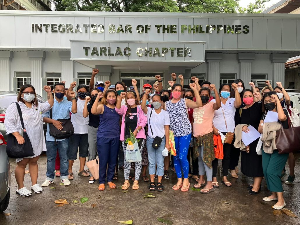 Government prosecutors are not letting up on Hacienda Tinang farmers and their supporters, charging them with another criminal complaint in Tarlac City on Wednesday.