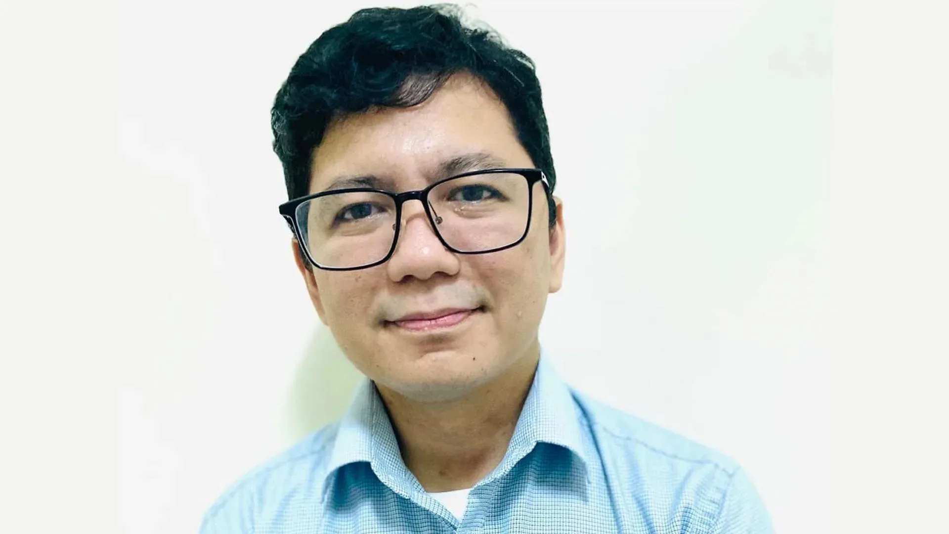 Ginawaran ng 2022 Roger N. Baldwin Medal of Liberty si Atty. Angelo Guillen, pangkalahatang kalihim ng National Union of Peoples Lawyers – Panay. Siya ang unang Pilipinong nakatanggap ng pagkilala mula sa Human Rights First, isang non-governmental organization sa Estados Unidos.
